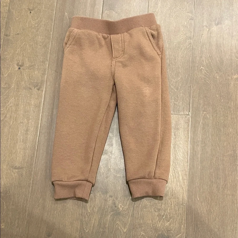 2T Boy Fleece Hoodie and Joggers Set